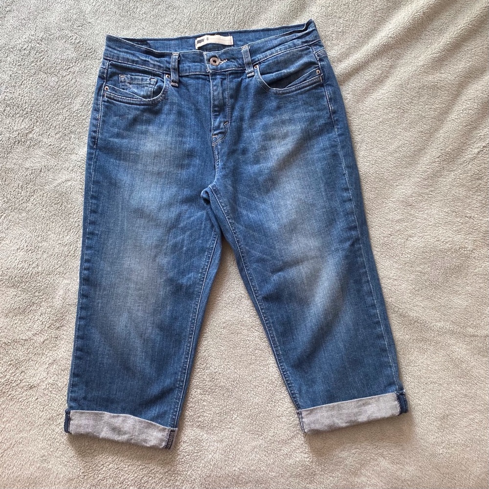 Levi’s Cropped Jeans